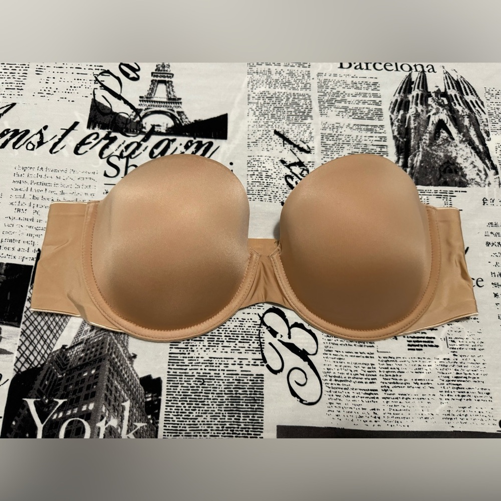 VS Nude Strapless bra 36C